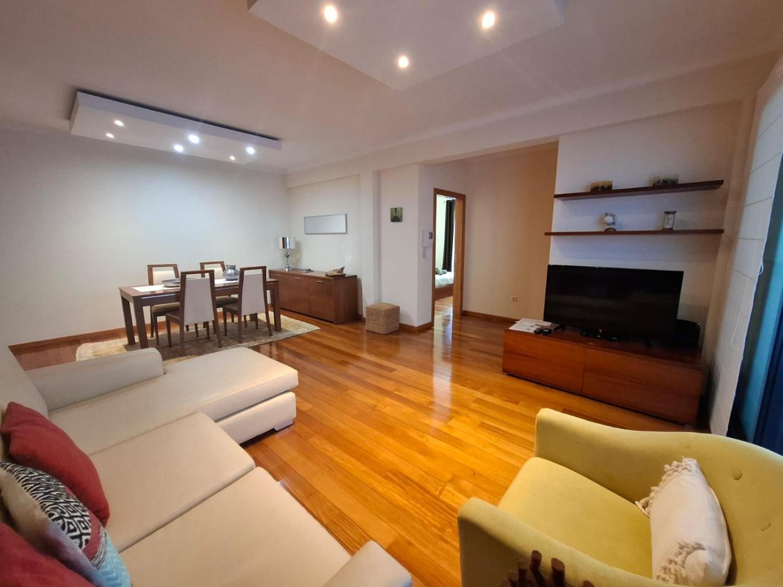 Cozy And Bright Apartment Machico  Exterior foto