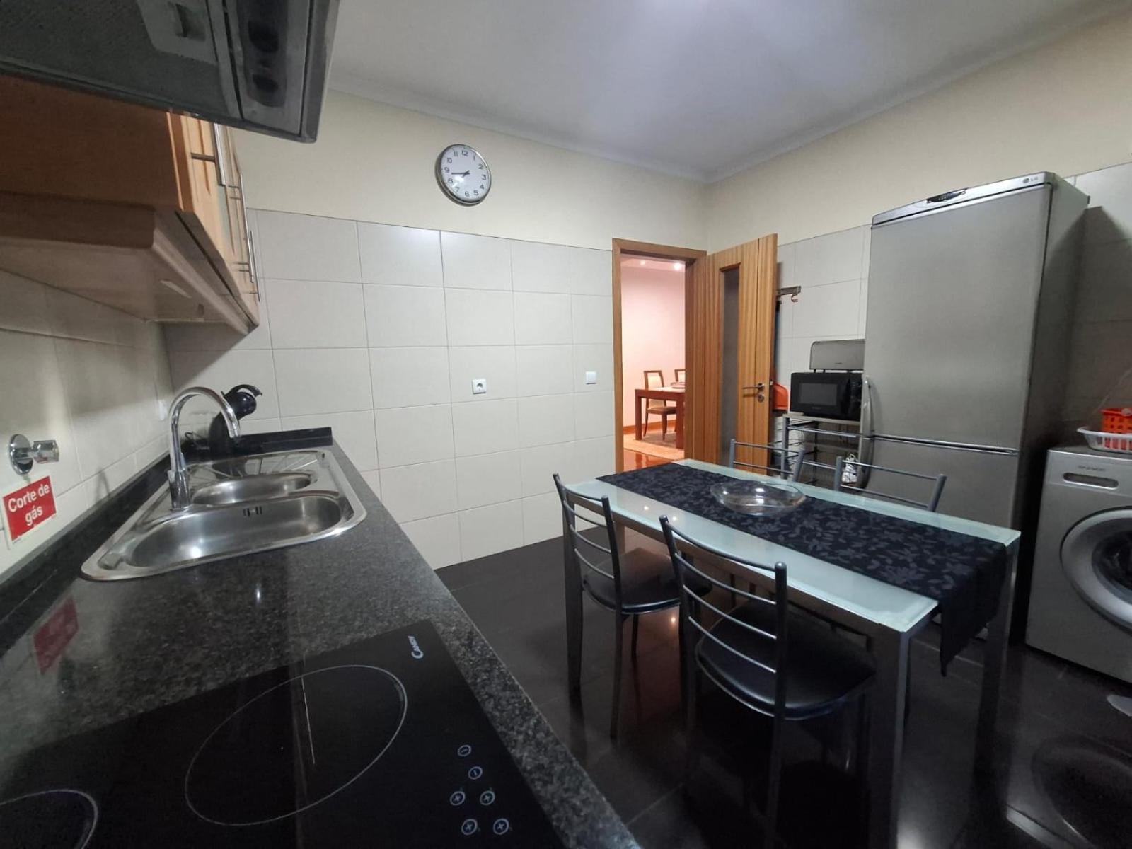 Cozy And Bright Apartment Machico  Exterior foto